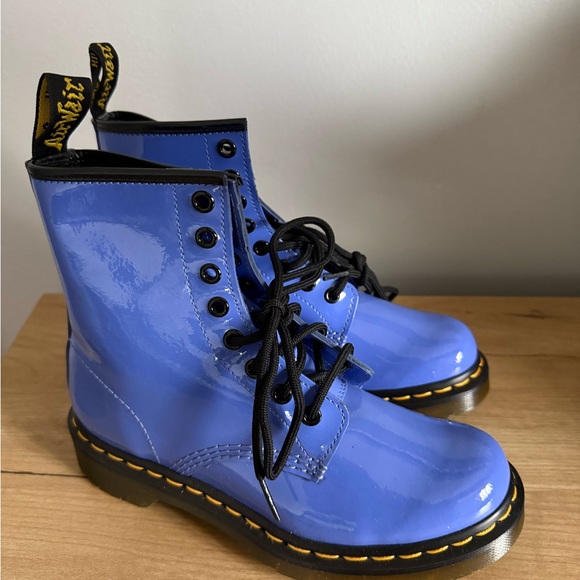 Dr. Martens 1460 Womens Blue Boots Size 6 Patent Leather Boots NWOB C - Picture 2 of 10